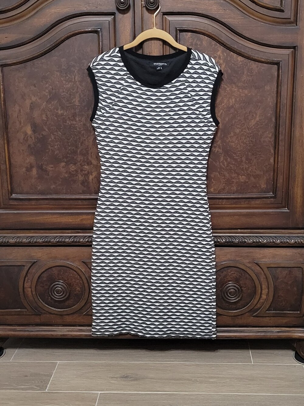 Black & White Patterned Women's Dress